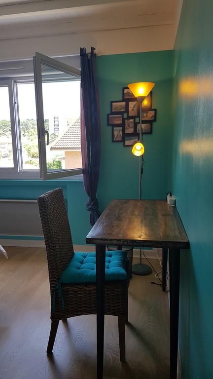 Chambre D'Hotes Le Cypres Bleu Roussillon  Zewnętrze zdjęcie